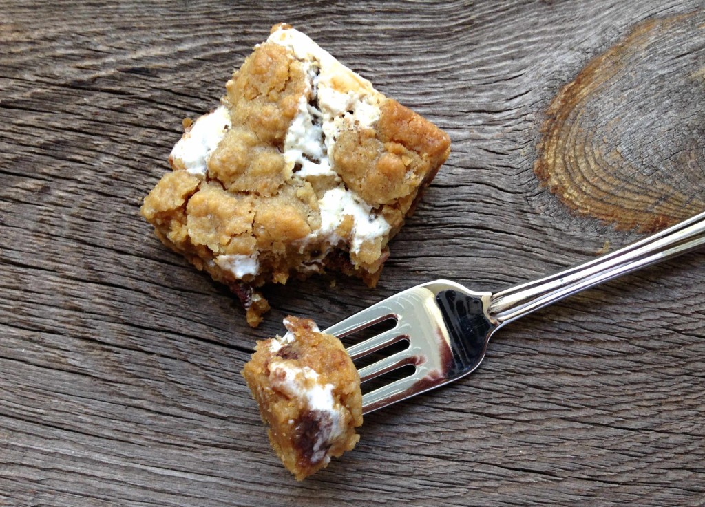 S'mores Cookie Bars