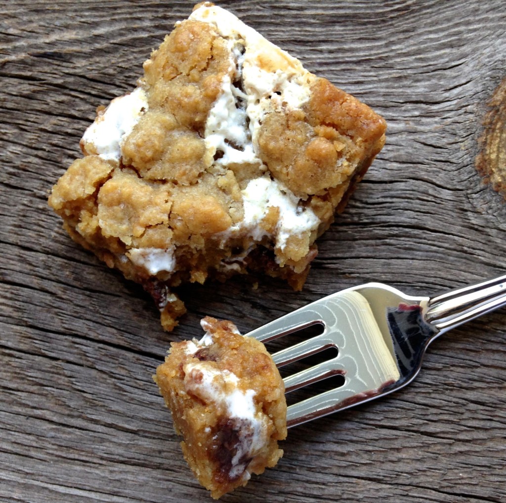 S'mores Cookie Bars