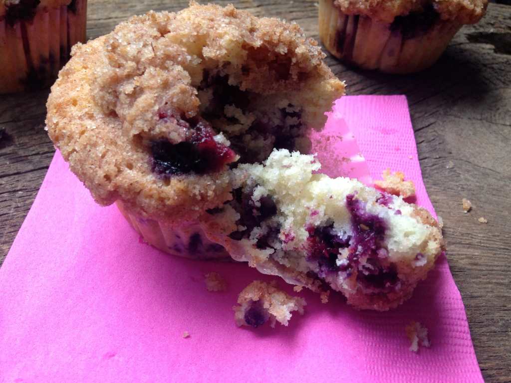 Blueberry streusel muffins