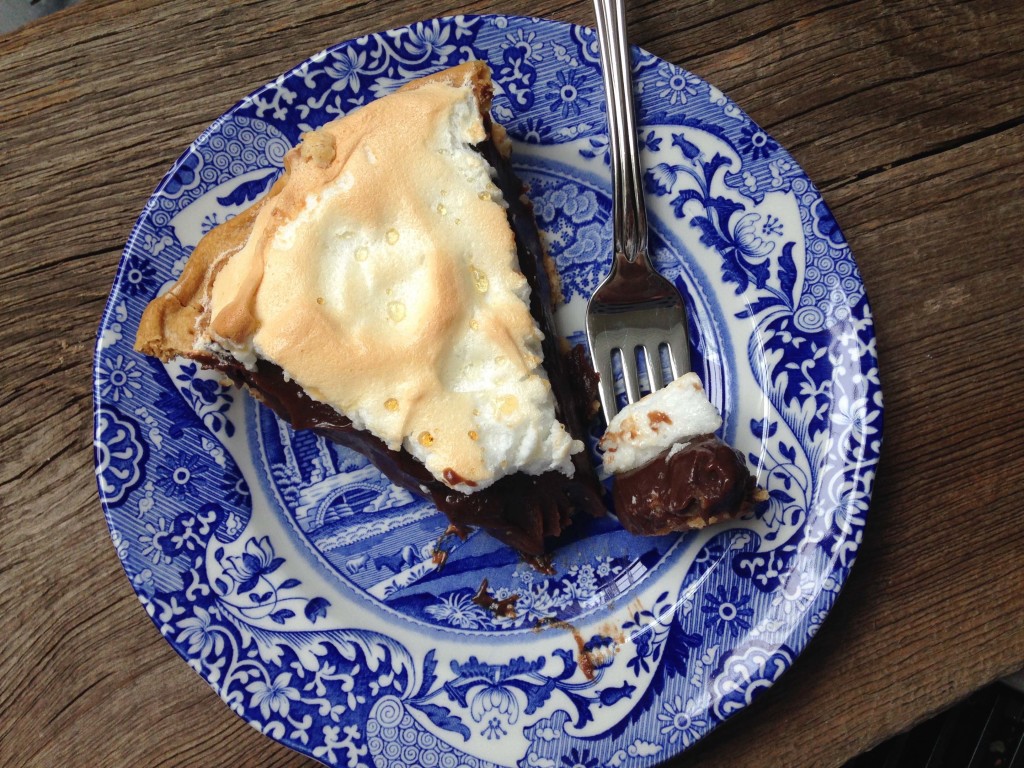 chocolate meringue pie