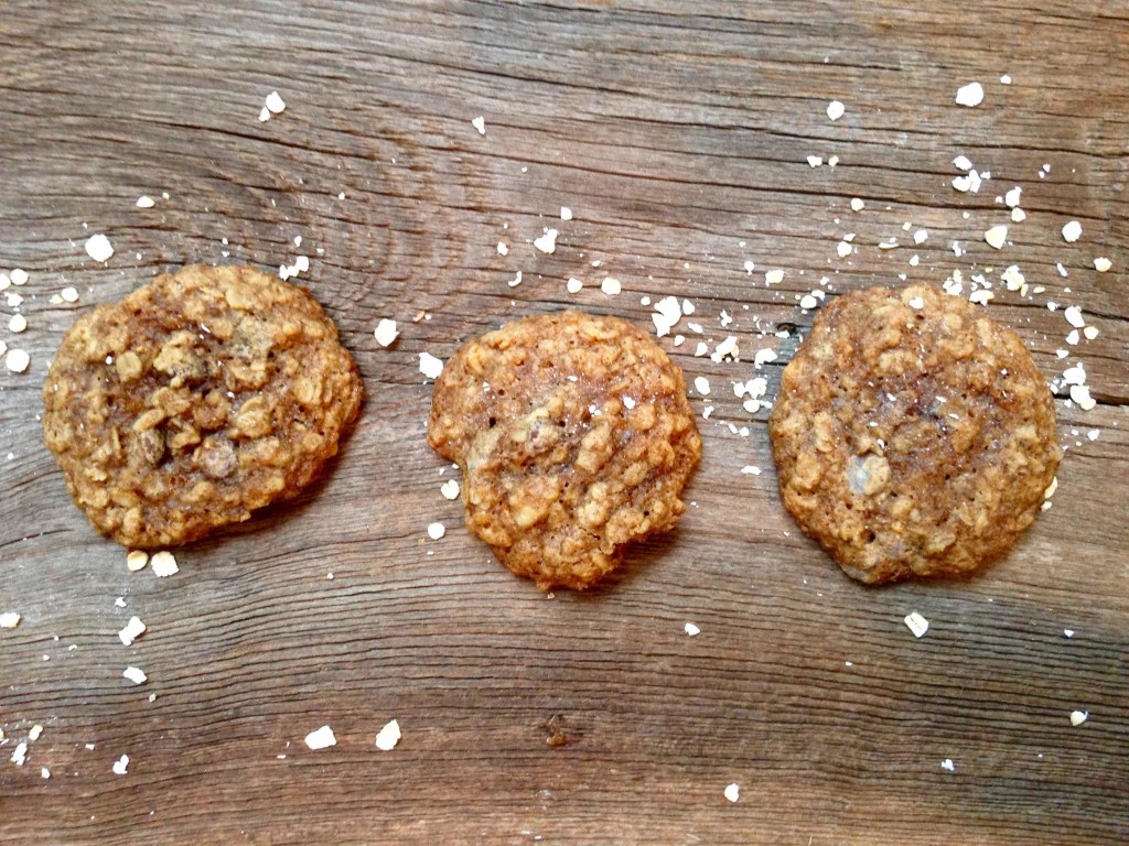 soft and chewy oatmeal cookies