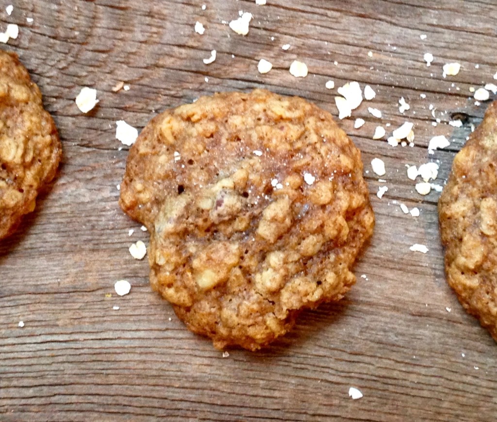 soft and chewy oatmeal cookies